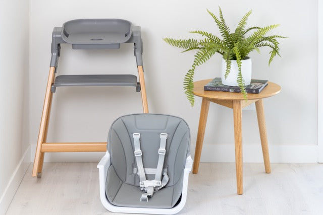The MOOSE Frankie Foldable HighChair (Grey)